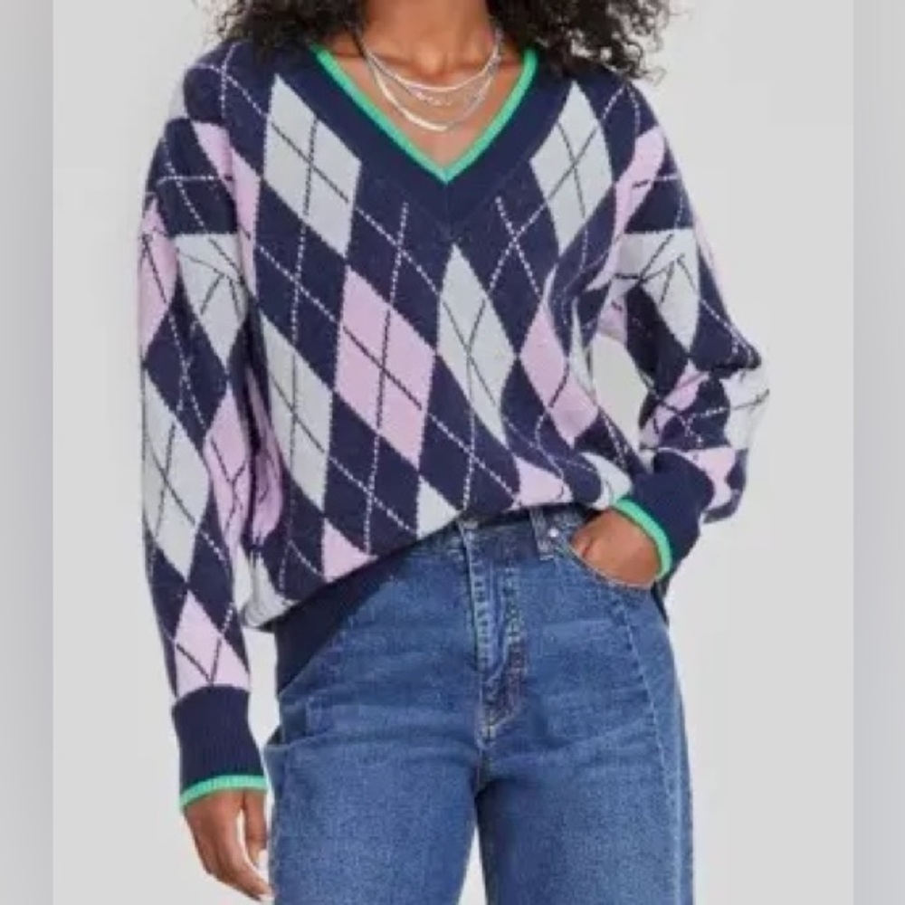 On 34th Women's Argyle V-Neck Drop-Shoulder Sweater. - Picture 7 of 16